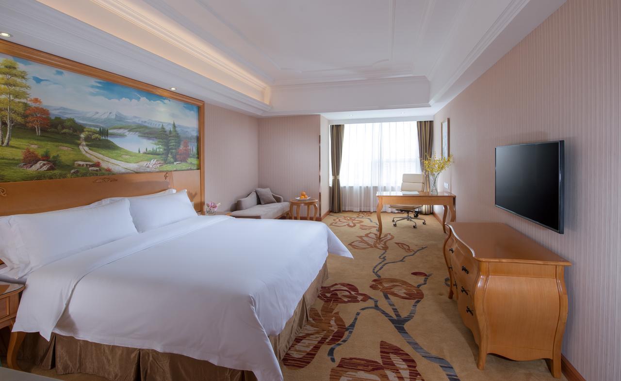 Vienna Hotel Guilin MIXC Mall Buitenkant foto